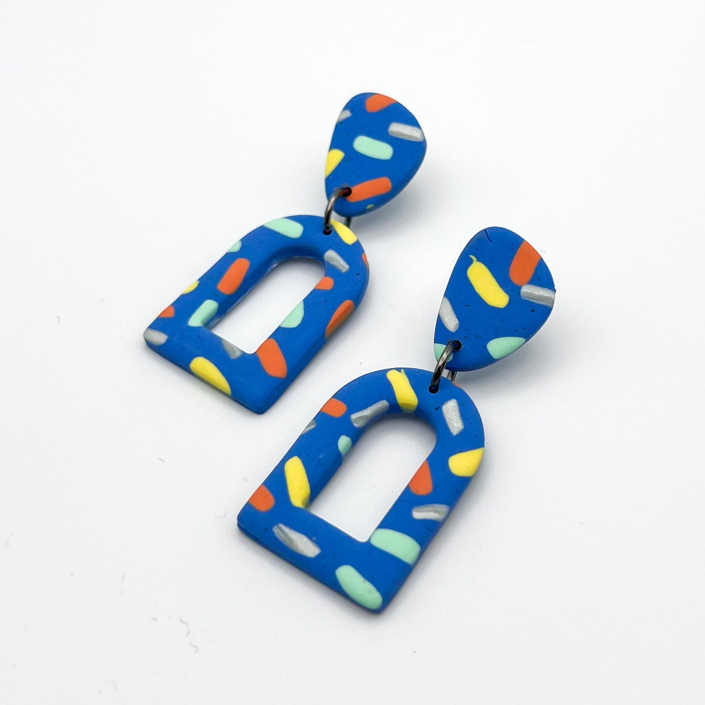 Arch Drop Earrings – Cobalt Confetti
