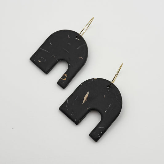 Arch Drop Earring – Black Nightfall Marble